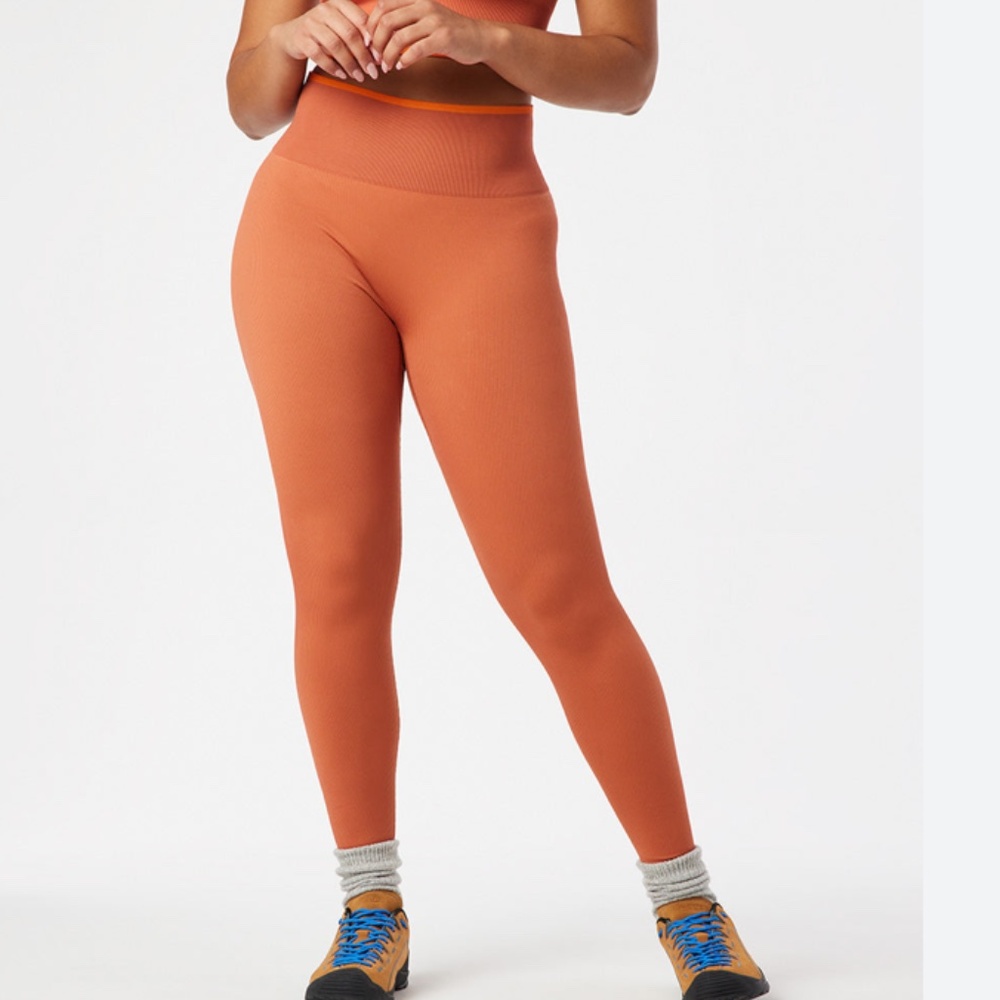 Outdoor Voices Seamless Ribbed Set, 7/8 leggings and longline bra orange size M